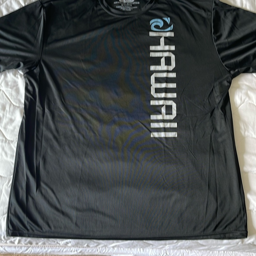 Hawaiian athletic la swim shirt